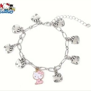 New Silver Hello Kitty charm bracelet